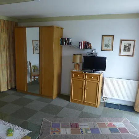 Zechner Apartment *