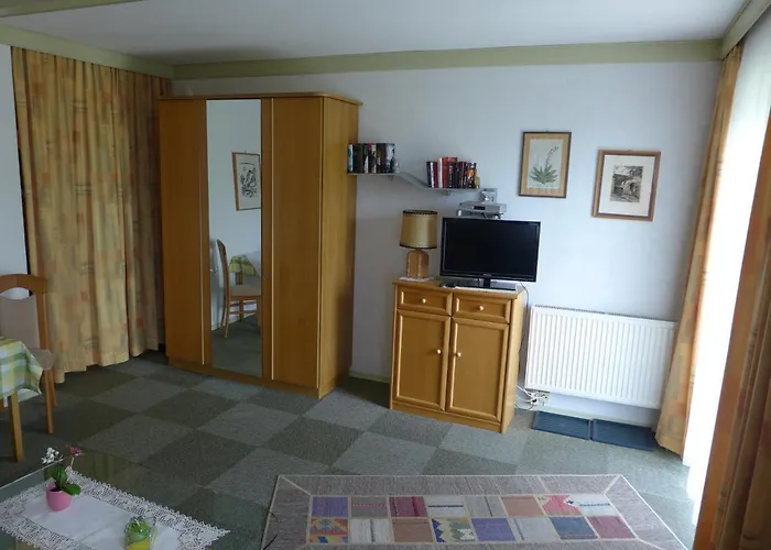 Zechner Appartamento *